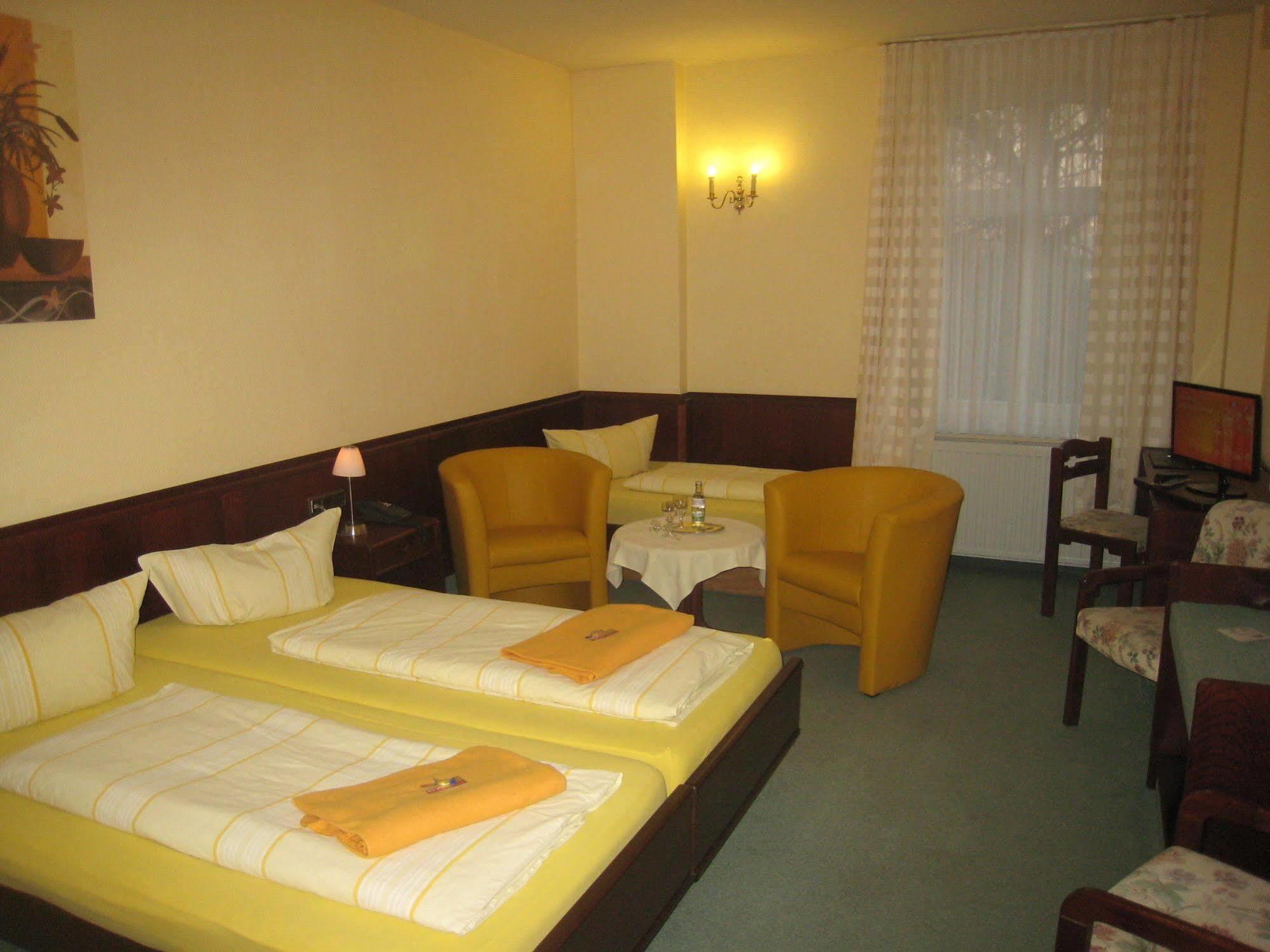 Hotel Schoene Aussicht Weißenfels Kültér fotó